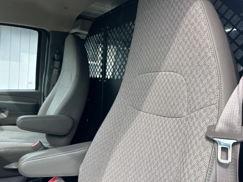 2014 Chevrolet Express - $10,990