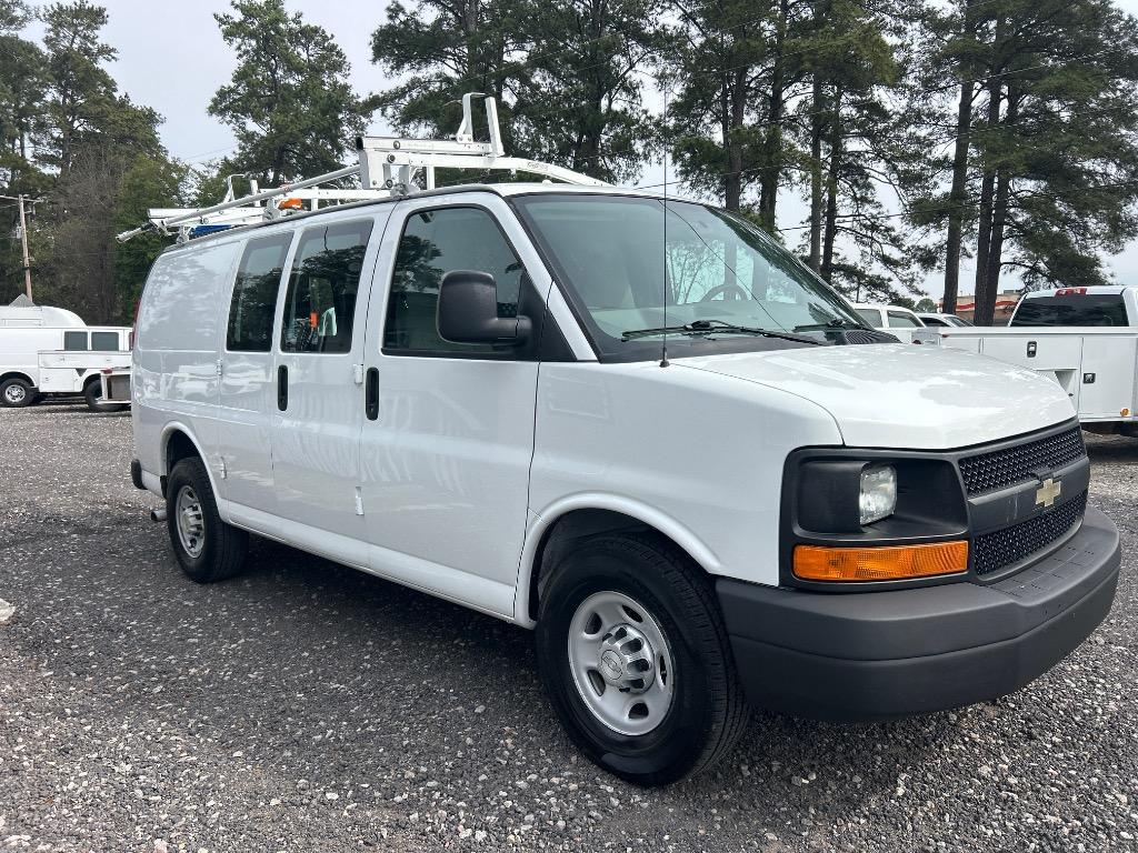 2014 Chevrolet Express - $10,990