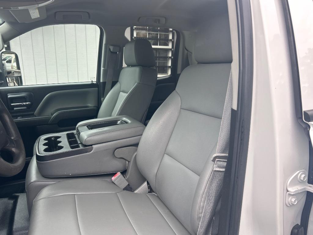 2015 Chevrolet Silverado - $17,990