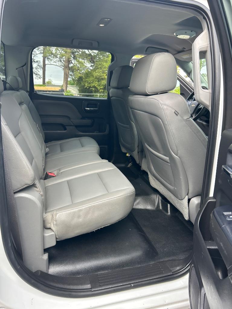 2015 Chevrolet Silverado - $21,990