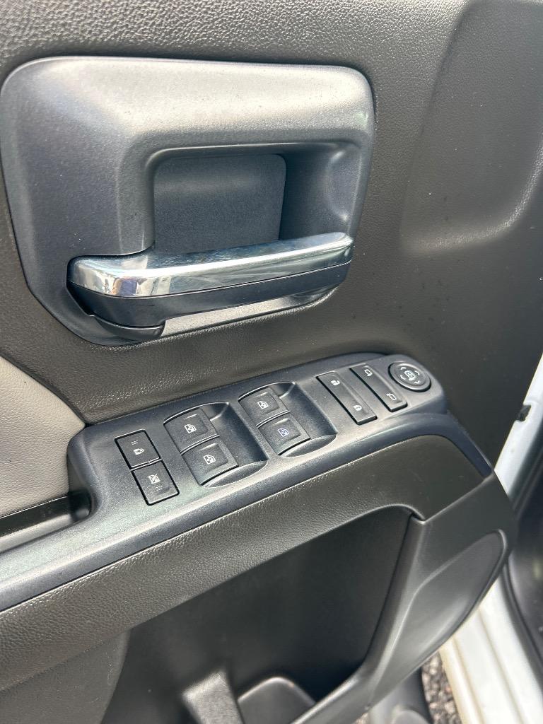 2015 Chevrolet Silverado - $21,990