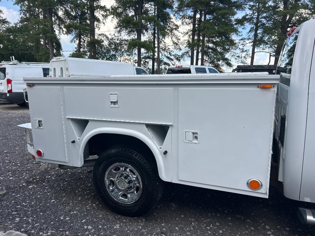 2009 Chevrolet Silverado - $12,990