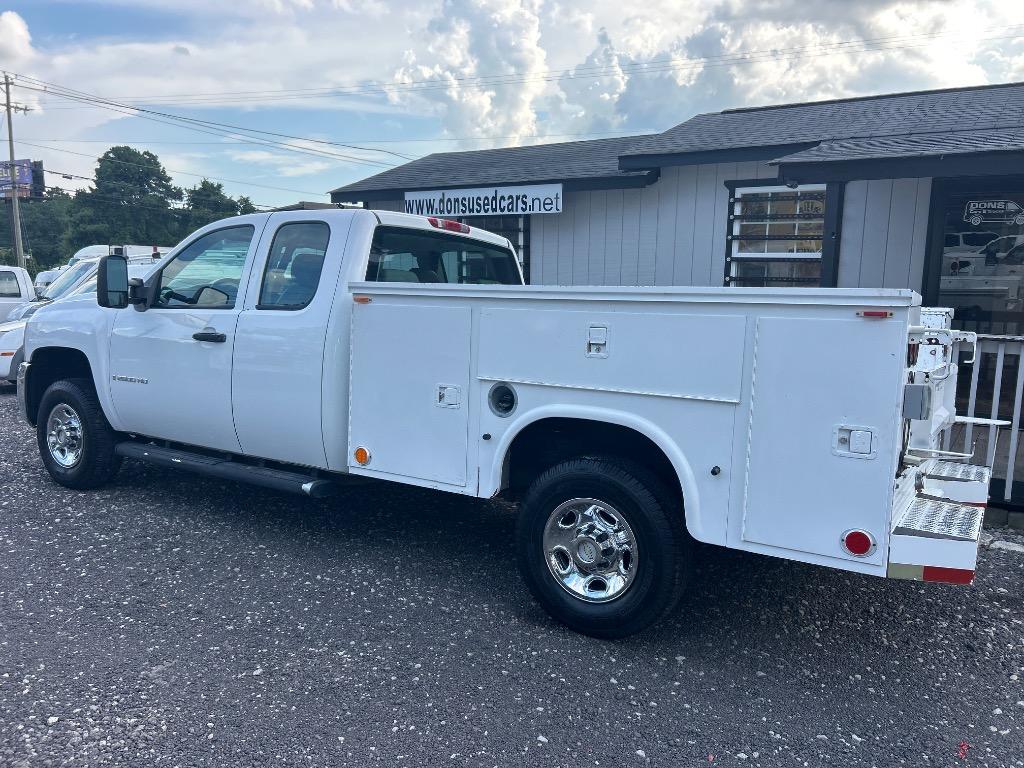 2009 Chevrolet Silverado - $12,990