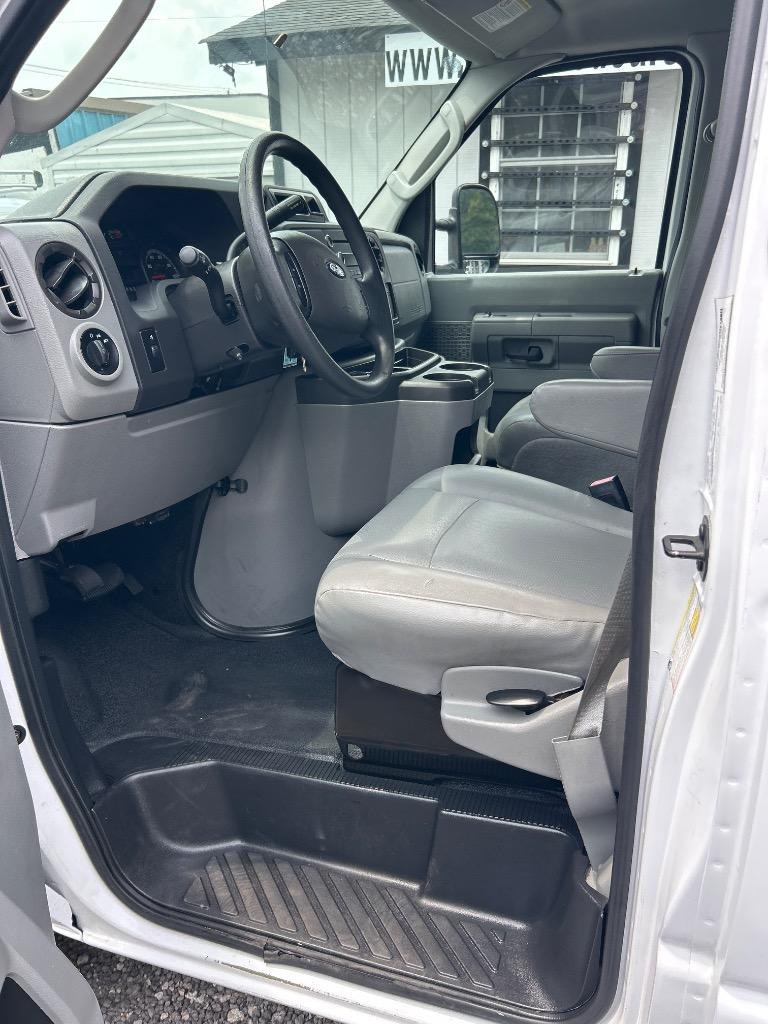 2014 Ford E-250 - $14,990