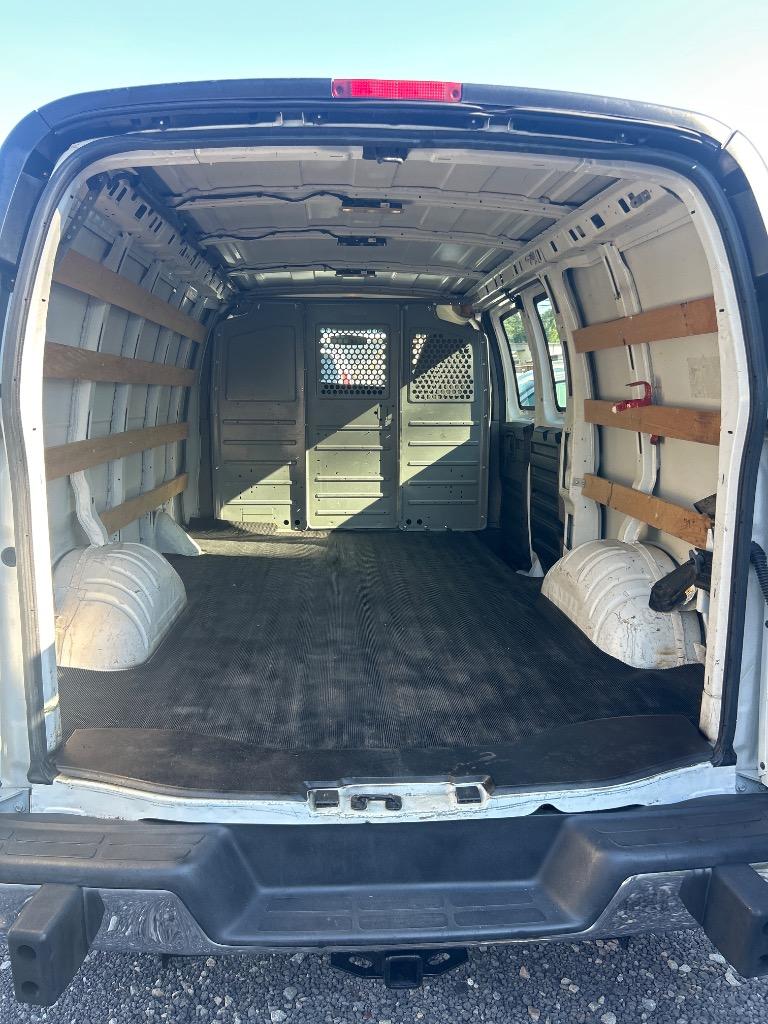 2015 GMC Savana - $14,990