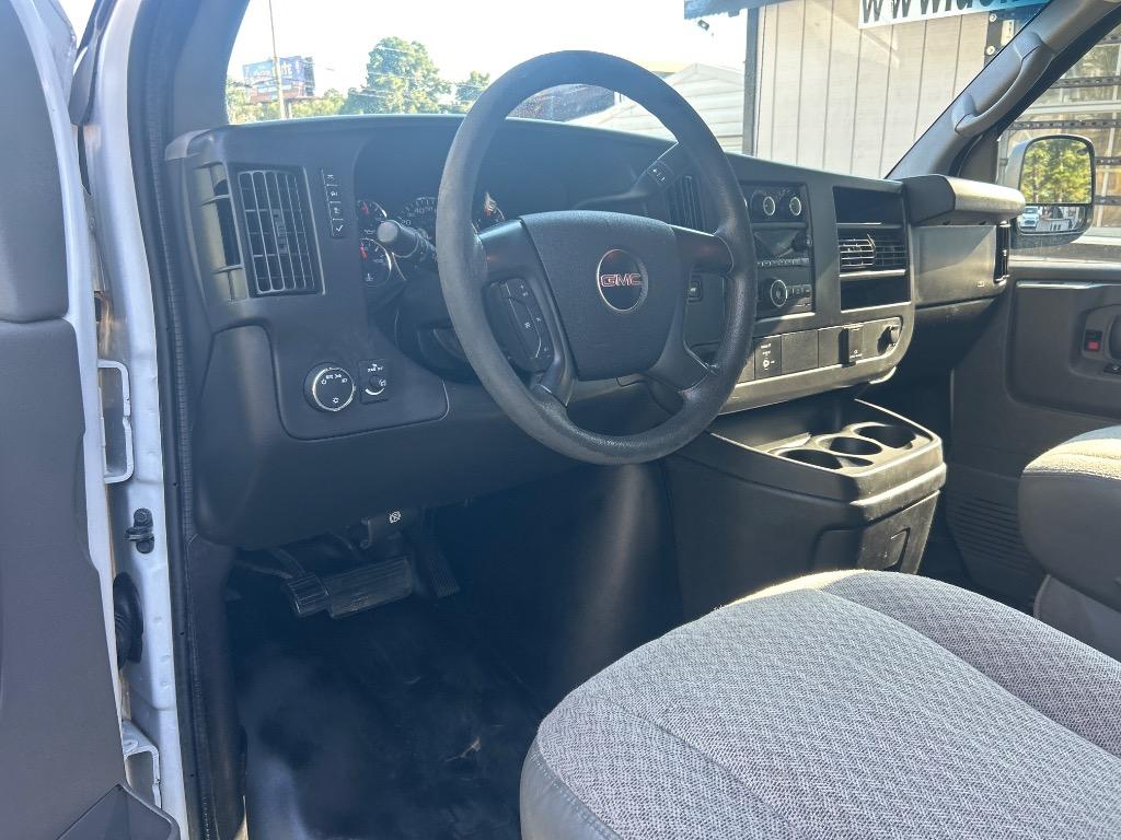 2015 GMC Savana - $14,990