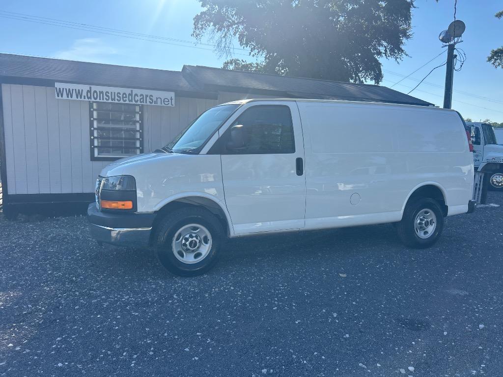 2015 GMC Savana - $14,990