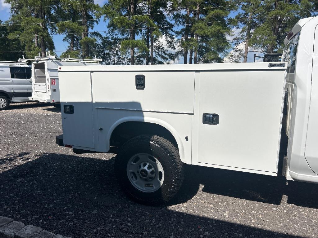 2022 Chevrolet Silverado Hd - $28,990