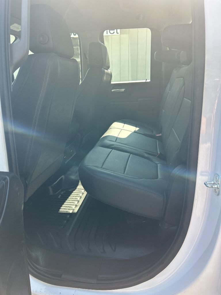 2022 Chevrolet Silverado Hd - $28,990