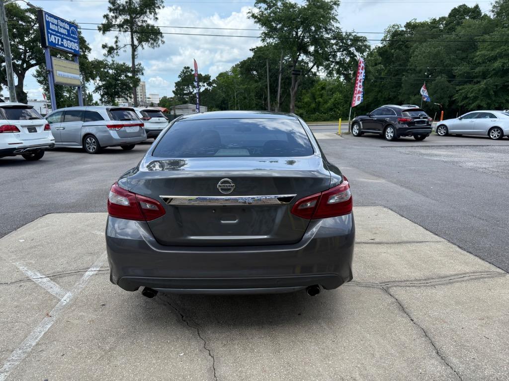 2018 Nissan Altima S photo