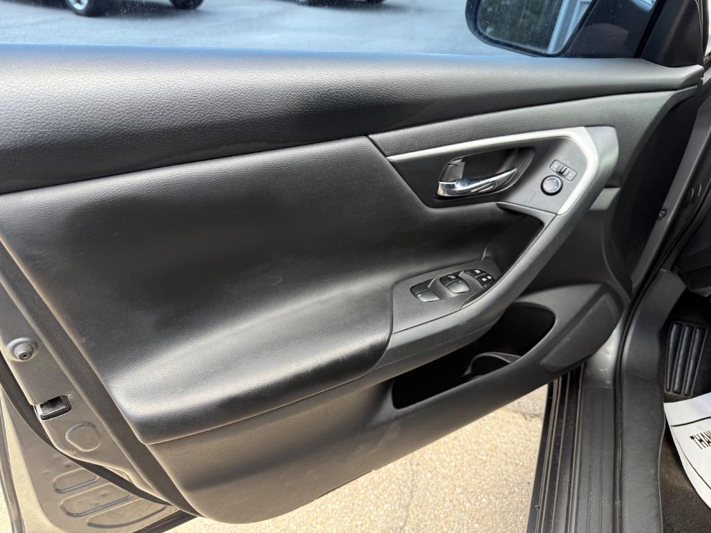 2018 Nissan Altima S photo