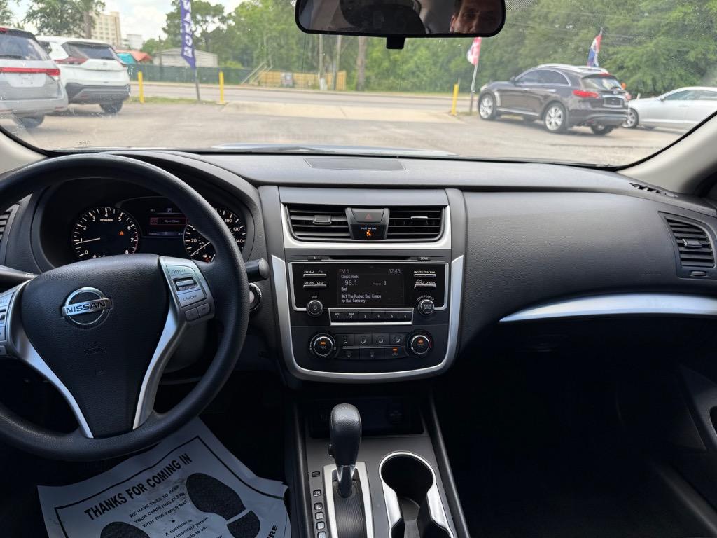 2018 Nissan Altima S photo