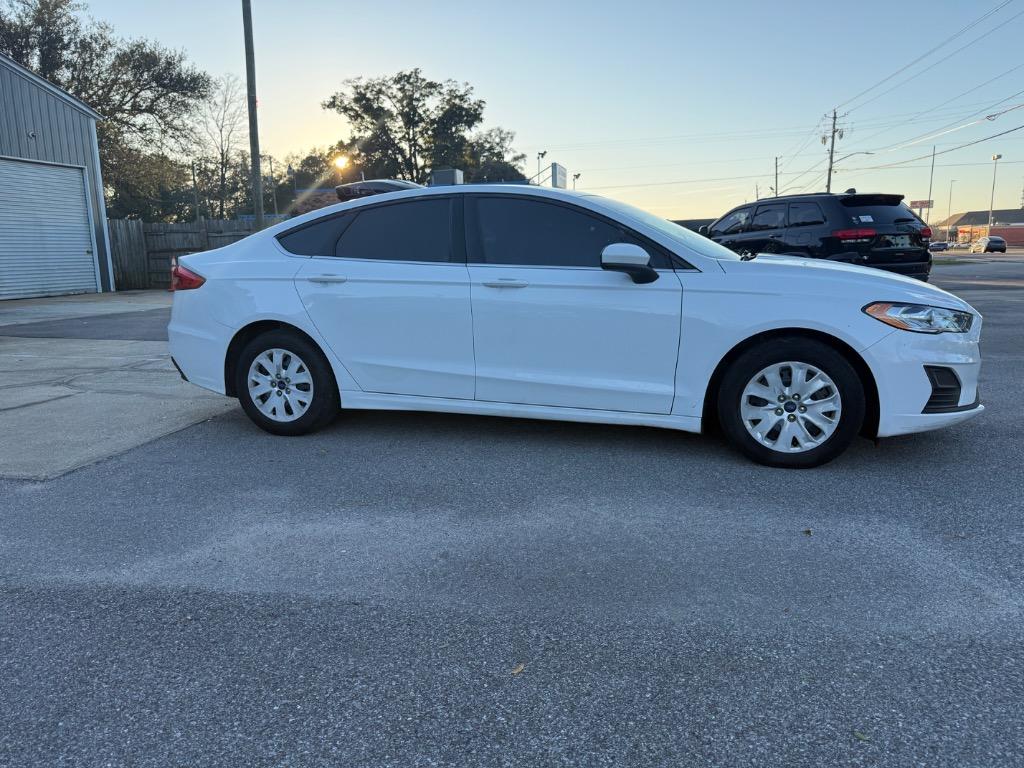 2019 Ford Fusion - $8,995