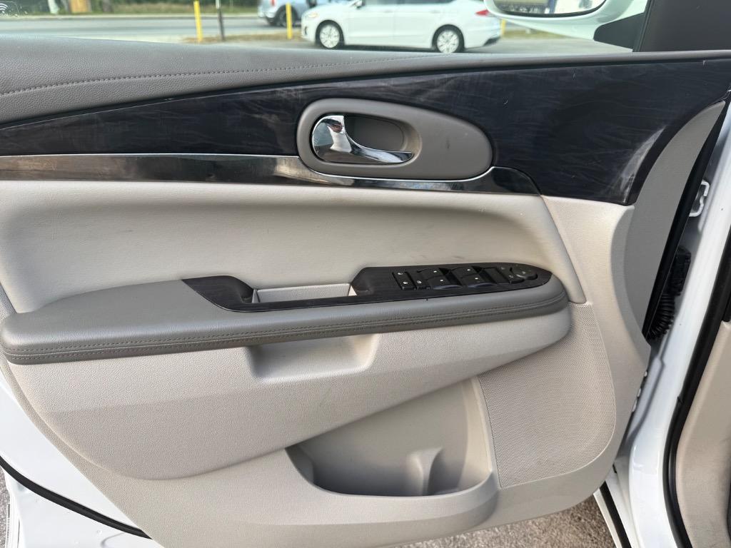 2017 Buick Enclave - $8,995