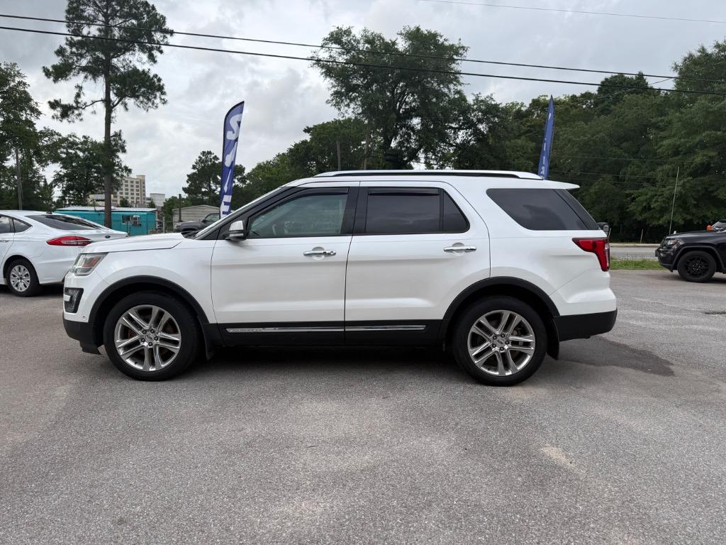 2016 Ford Explorer - $8,995