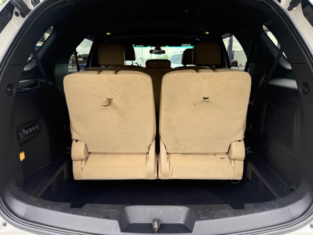 2016 Ford Explorer - $8,995
