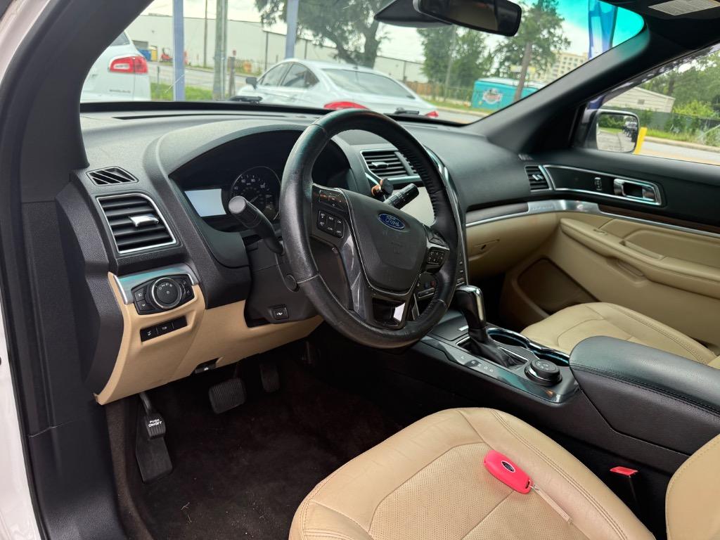 2016 Ford Explorer - $8,995