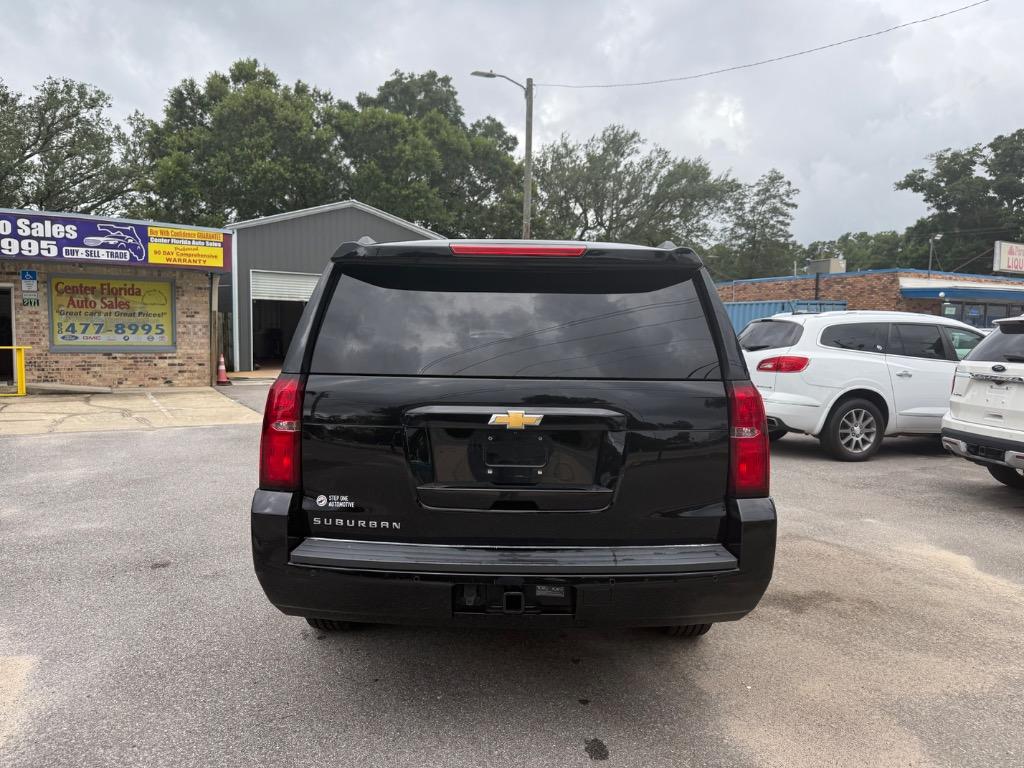2019 Chevrolet Suburban - $15,995