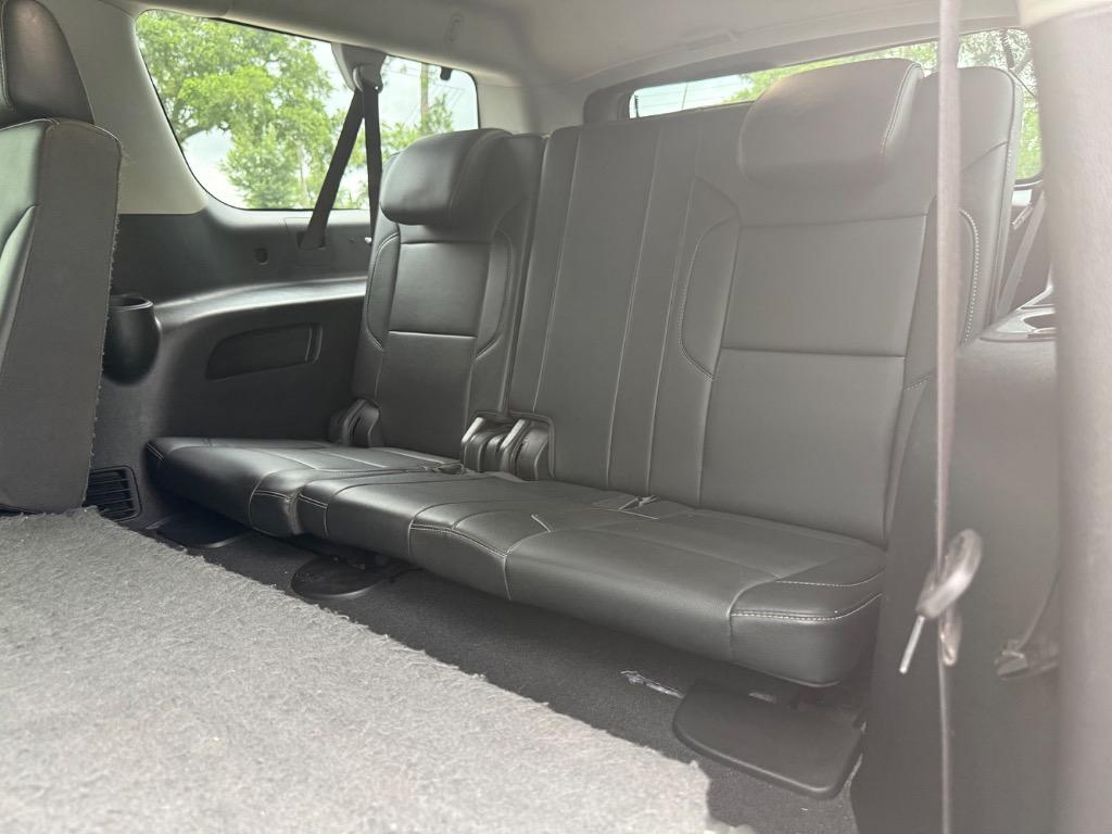 2019 Chevrolet Suburban - $15,995