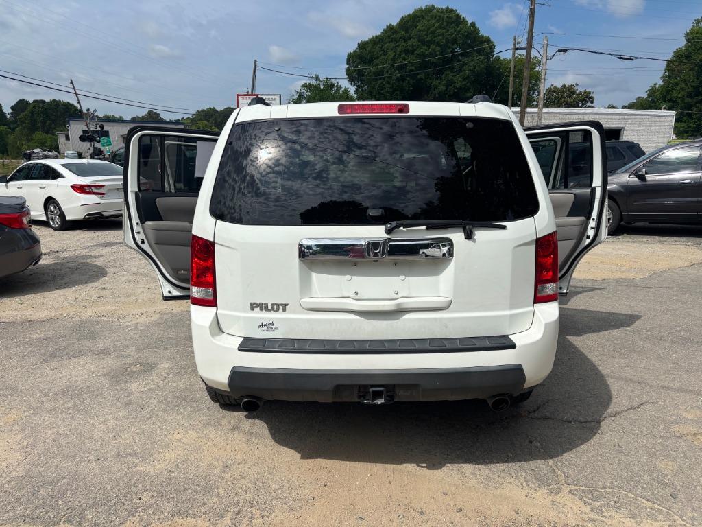 2011 Honda Pilot - $9,495