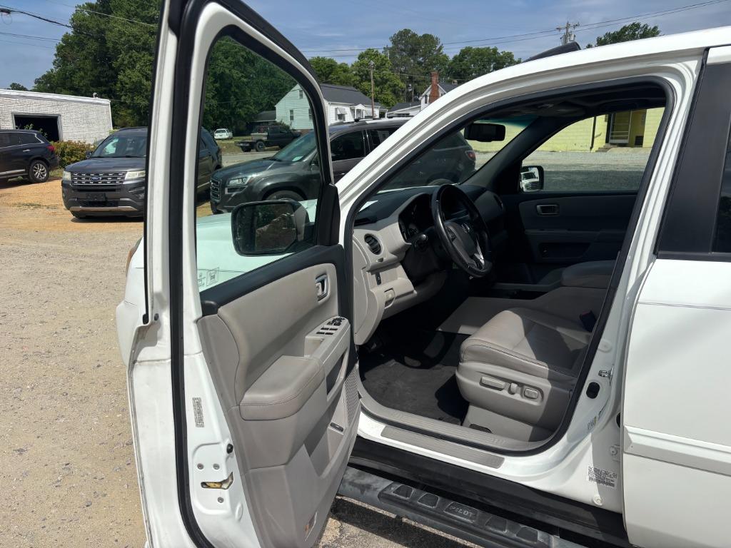2011 Honda Pilot - $9,495