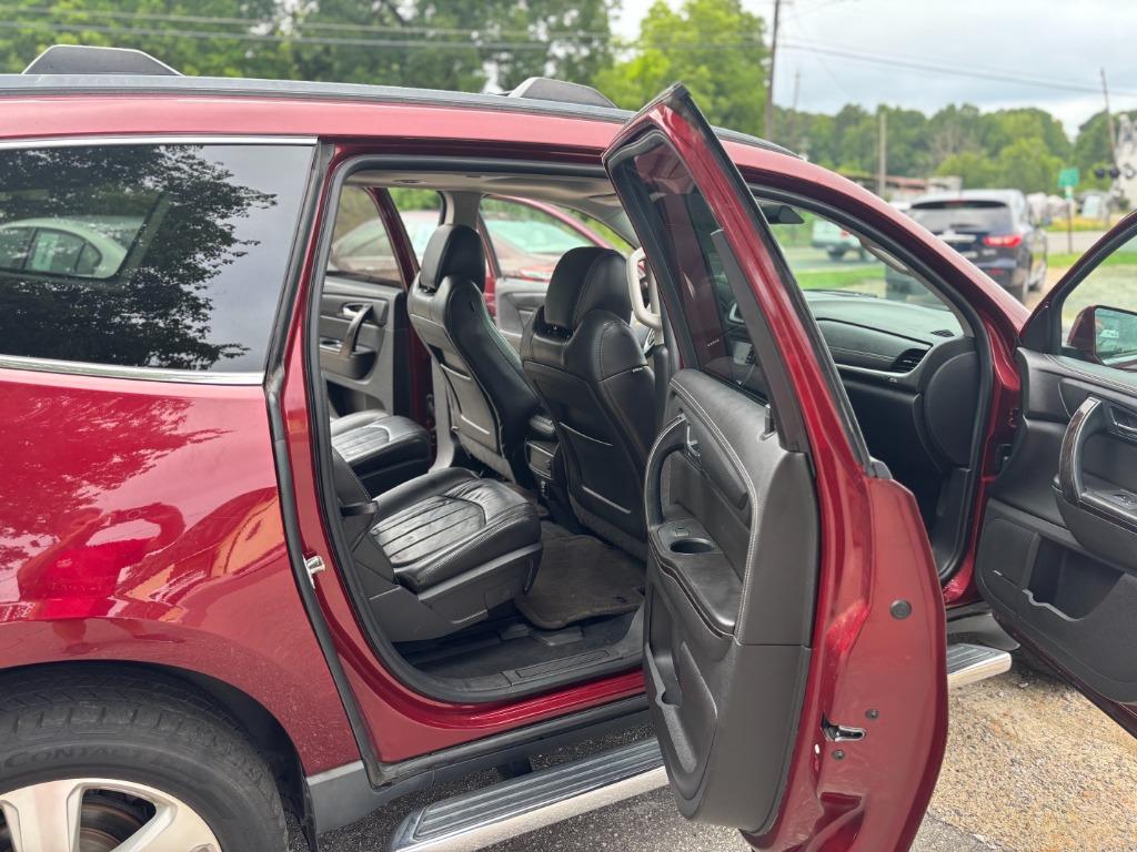 2016 Chevrolet Traverse - $10,995