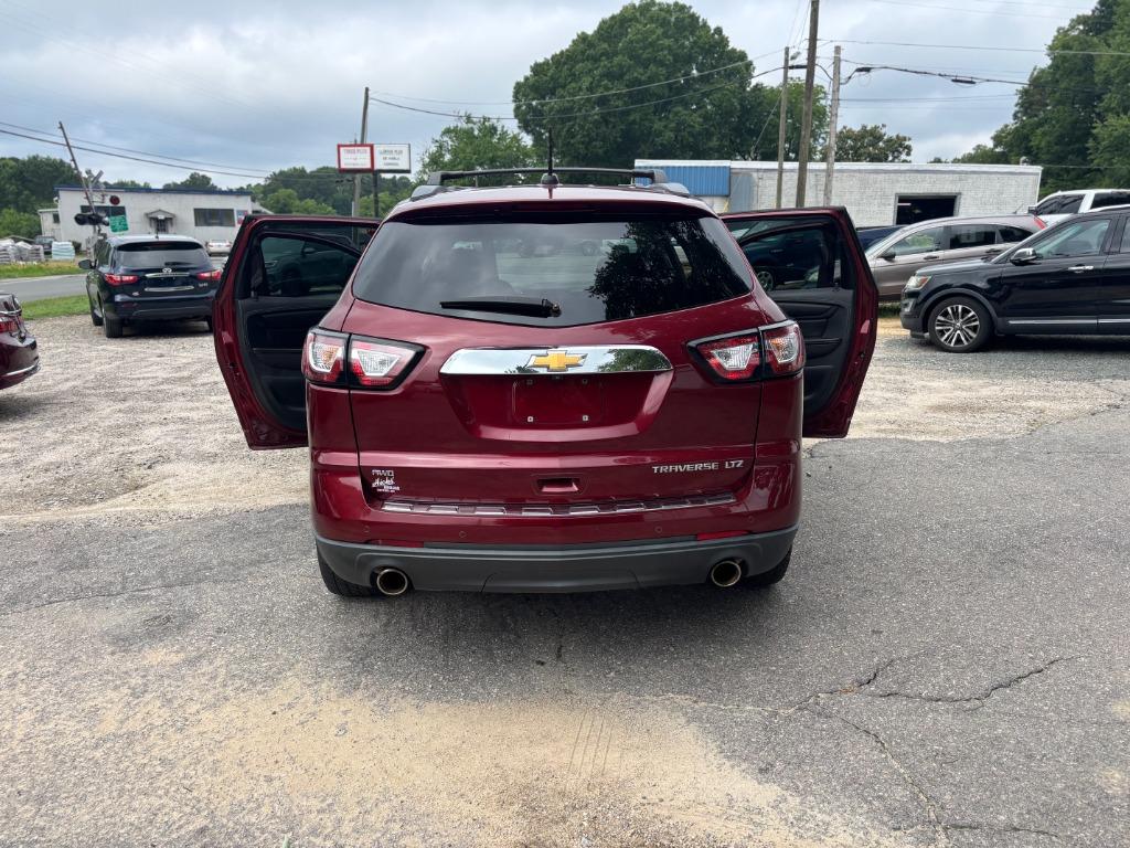 2016 Chevrolet Traverse - $10,995