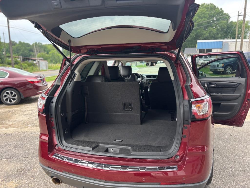 2016 Chevrolet Traverse - $10,995