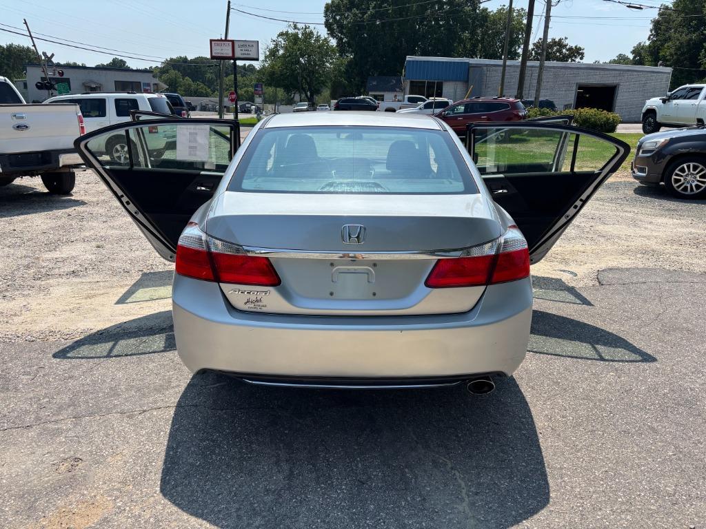 2013 Honda Accord - $13,995