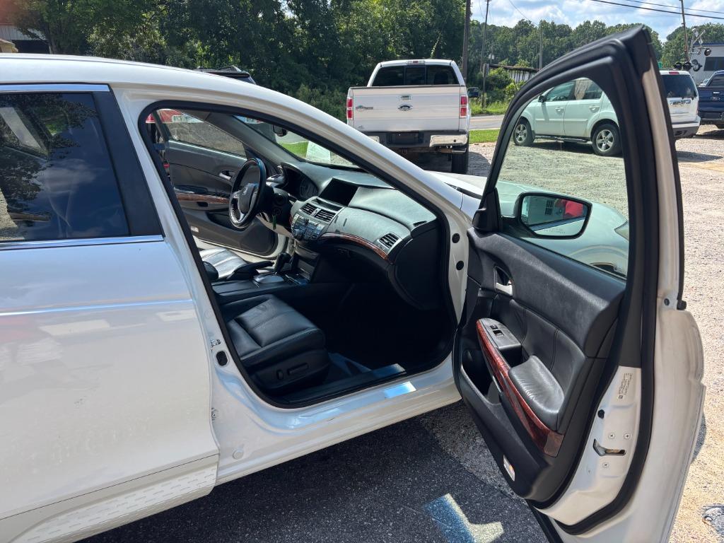 2011 Honda Accord - $7,995