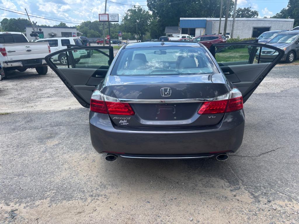 2014 Honda Accord - $11,995