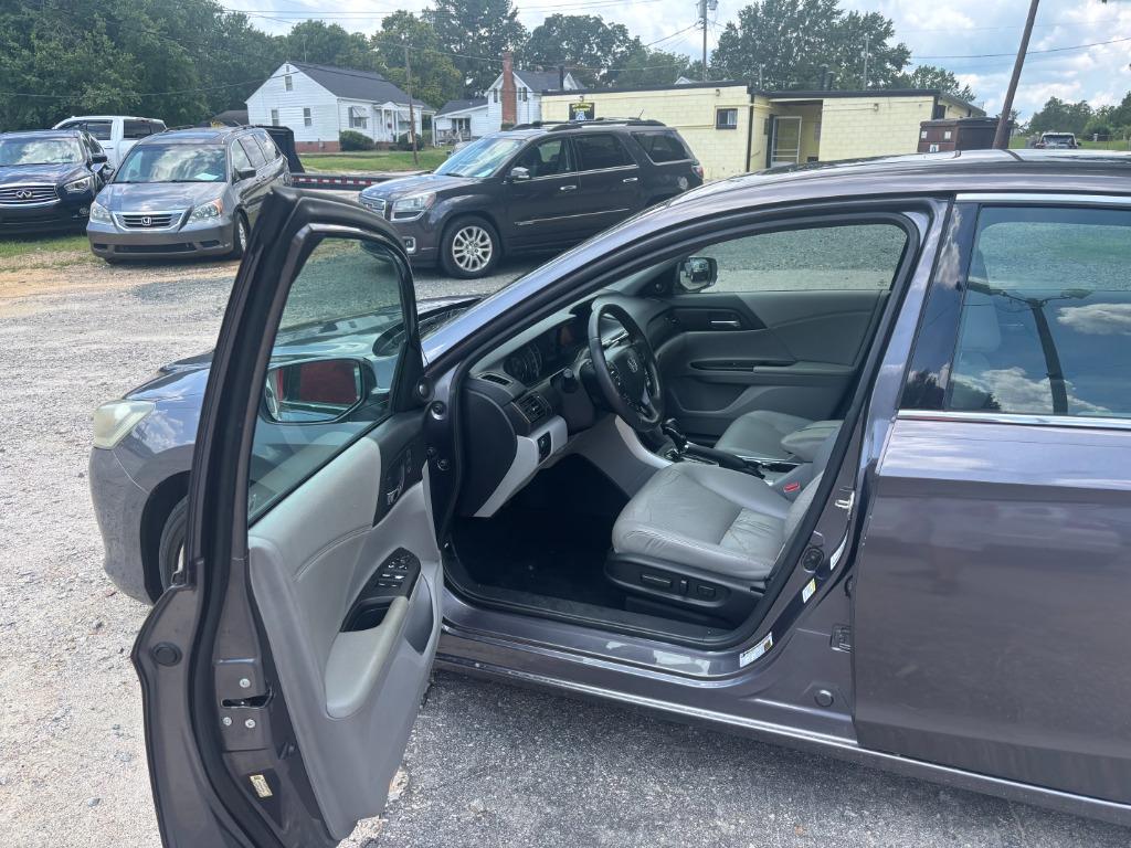 2014 Honda Accord - $11,995