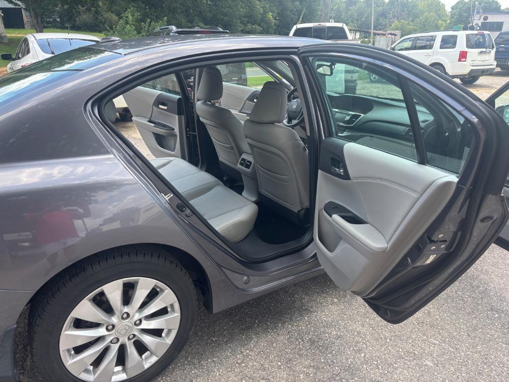 2014 Honda Accord - $11,995
