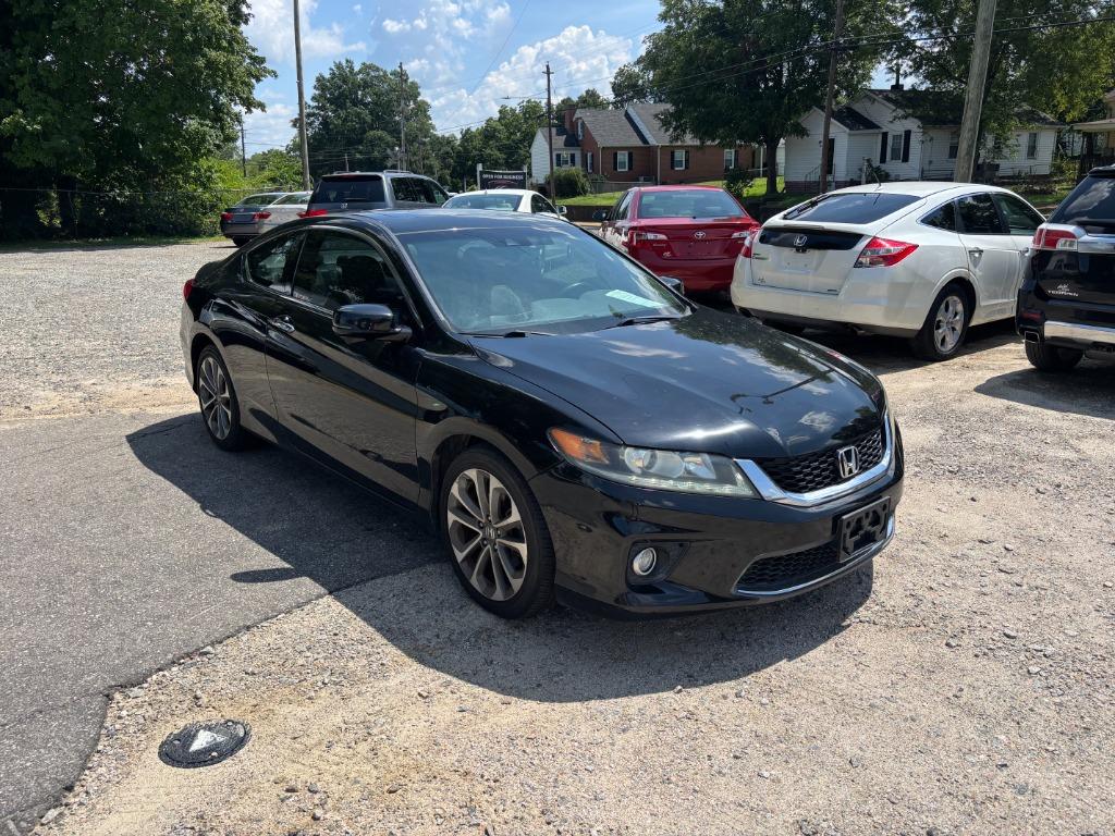 2015 Honda Accord - $12,995