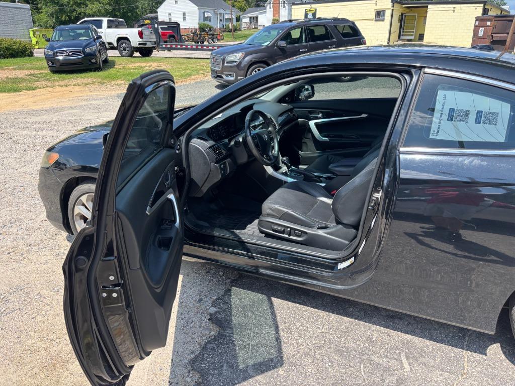 2015 Honda Accord - $12,995