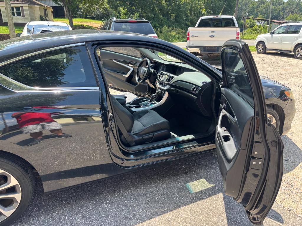 2015 Honda Accord - $12,995