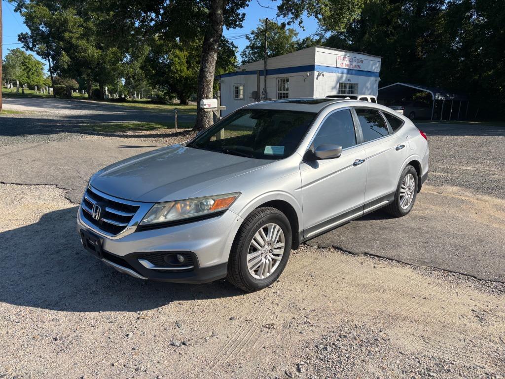 2013 Honda Crosstour - $8,995
