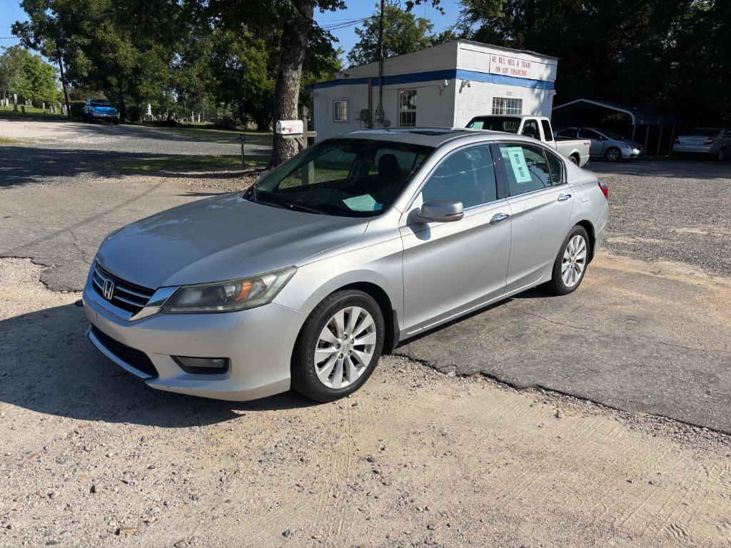 2015 Honda Accord - $12,995