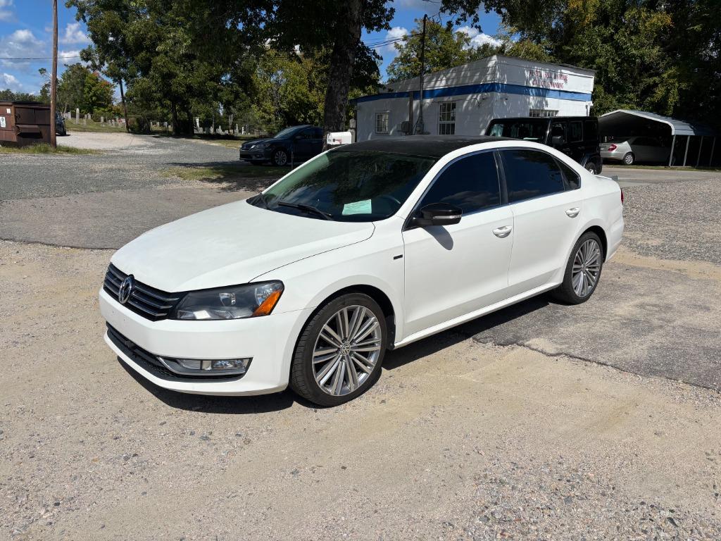 2014 Volkswagen Passat - $7,995