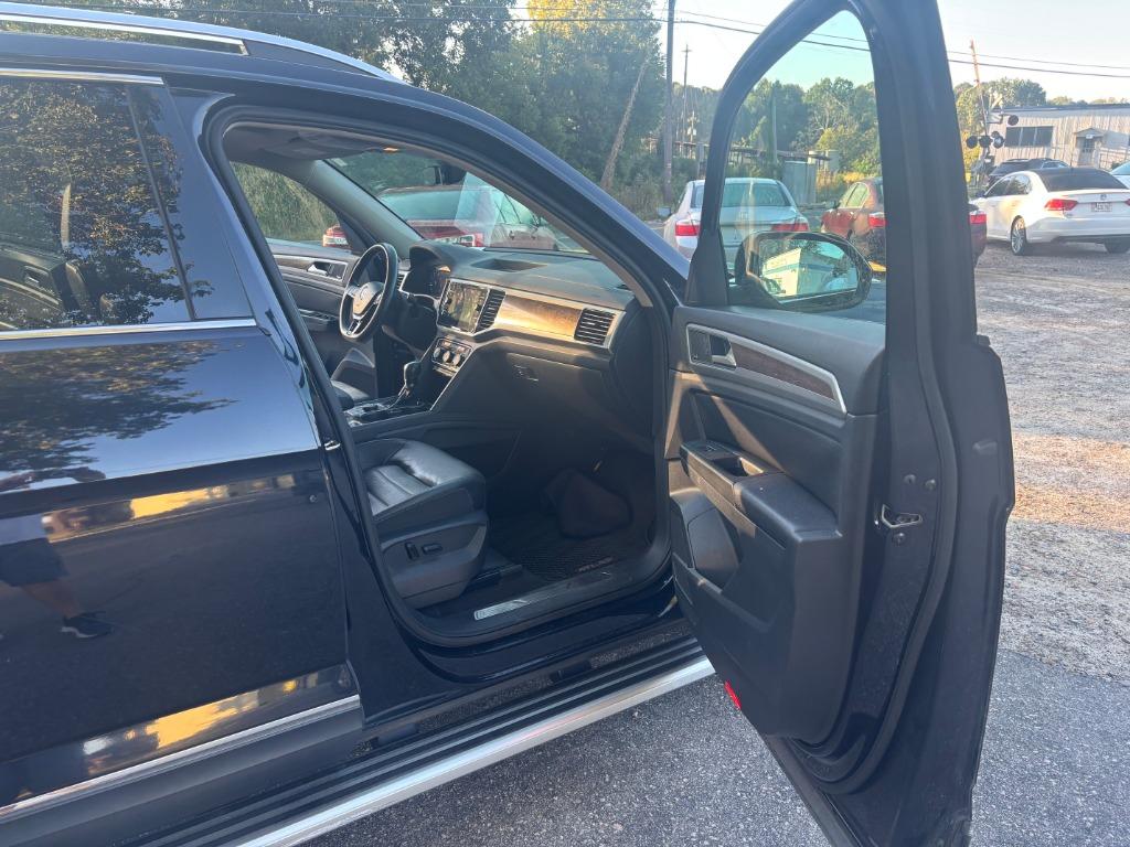2018 Volkswagen Atlas - $13,995