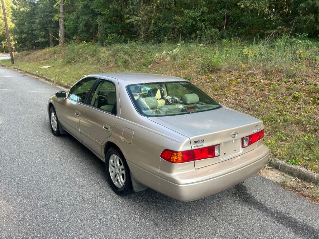 2000 Toyota Camry