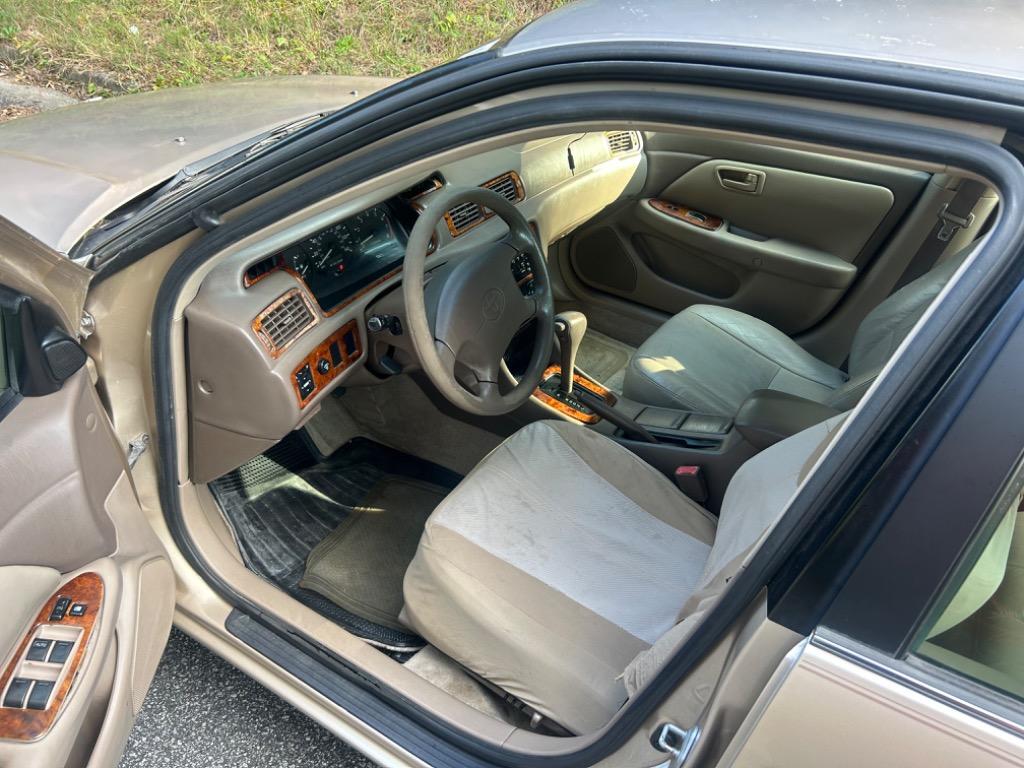 2000 Toyota Camry