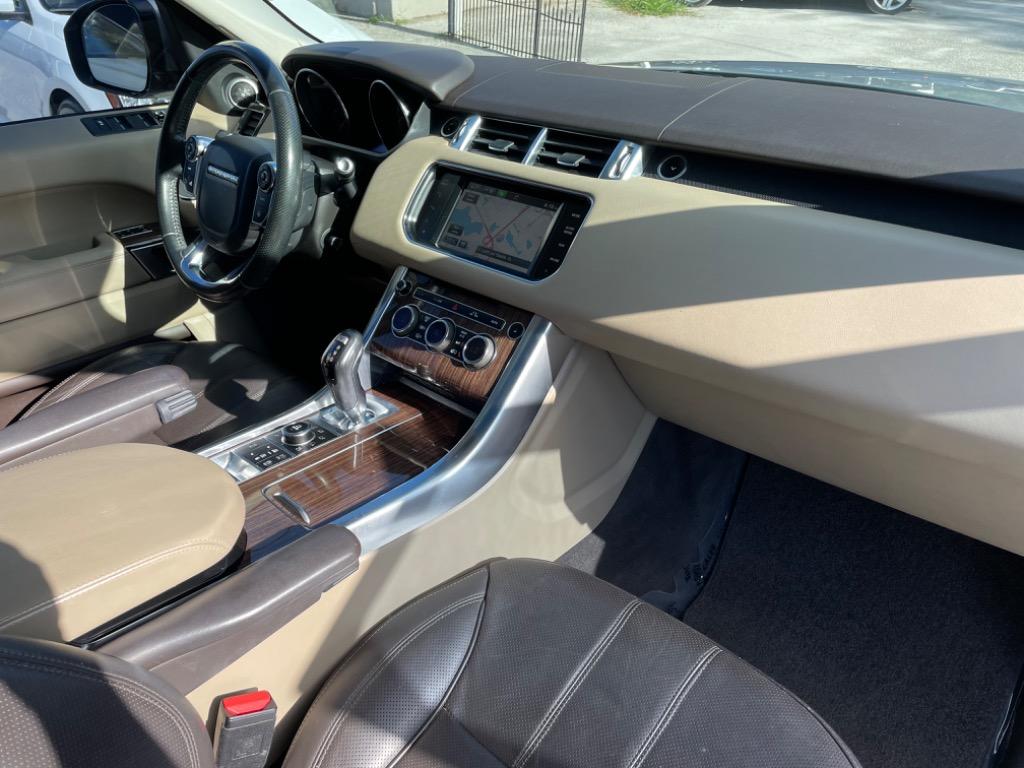 2015 Land Rover Range Rover Sport HSE photo