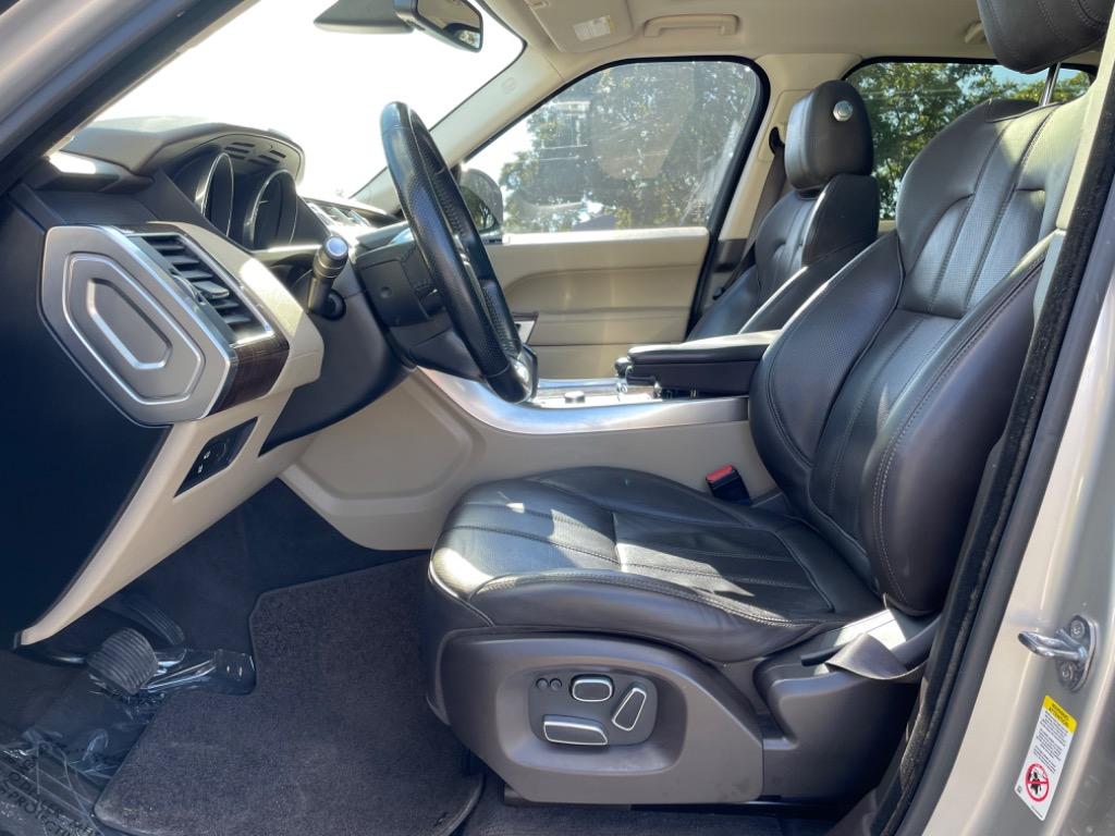 2015 Land Rover Range Rover Sport HSE photo