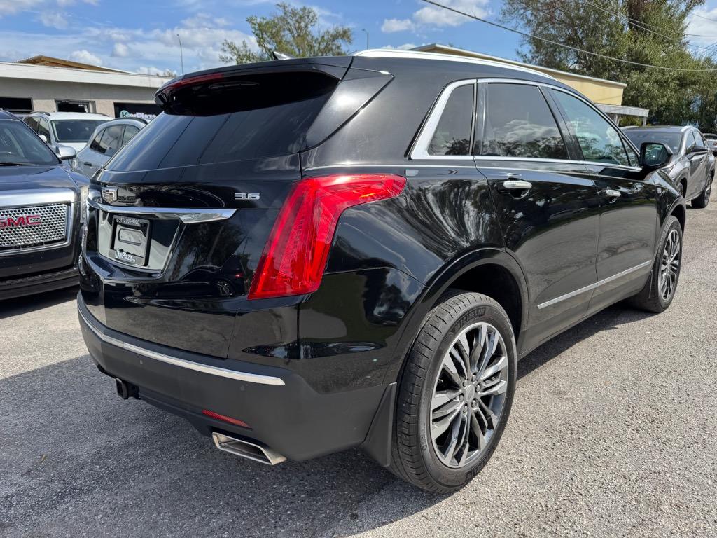 2017 Cadillac XT5 Premium Luxury photo