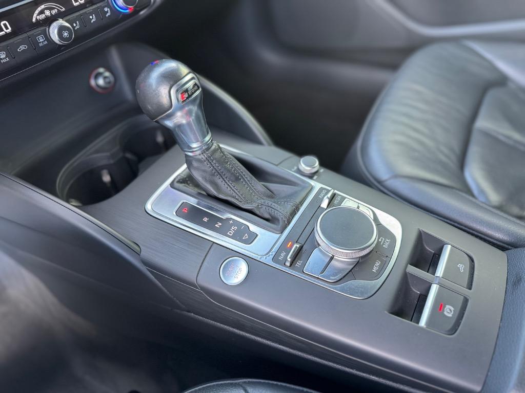 2016 Audi A3 Premium photo