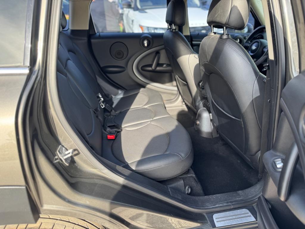 2013 MINI RDX S photo