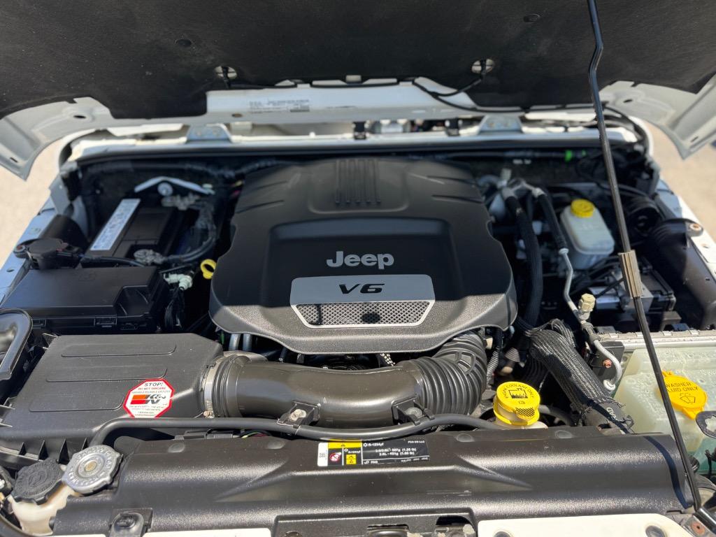 2017 Jeep Wrangler Unlimited Sahara photo