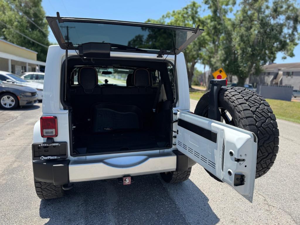2017 Jeep Wrangler Unlimited Sahara photo