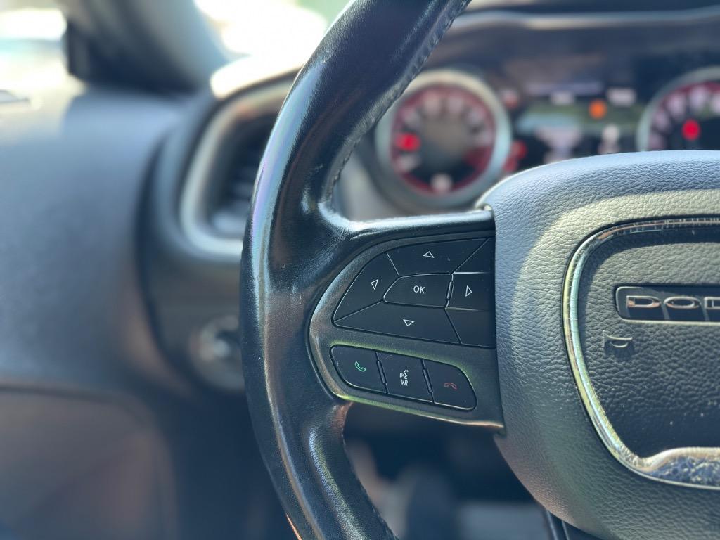2021 Dodge Challenger SXT photo